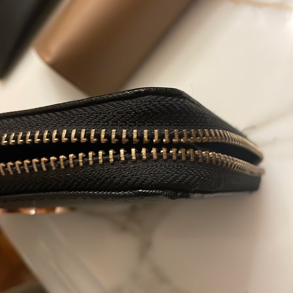 Vintage Tory Burch black leather wallet - Picture 12 of 12
